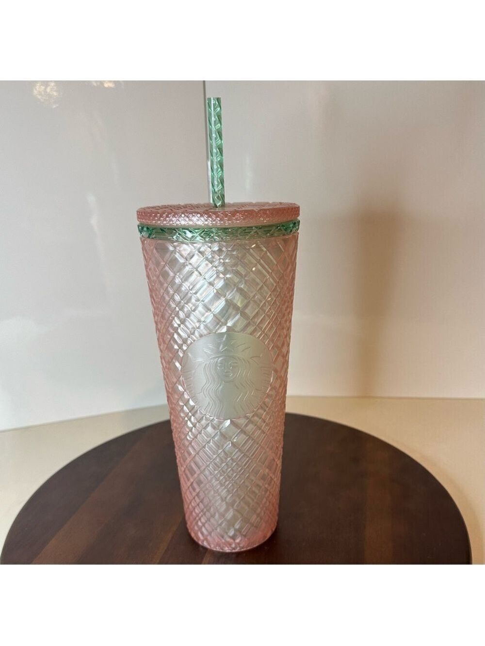 Starbucks 2022 Pearl Peach Prism Grid Tumbler 24 oz Venti NWT